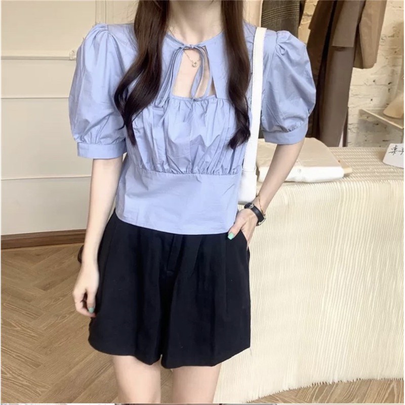 Áo croptop nhún thân trắng/xanh | BigBuy360 - bigbuy360.vn