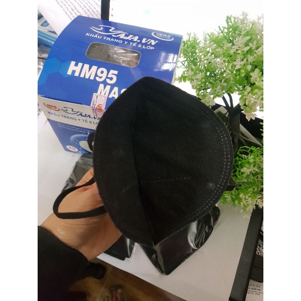 Hộp 25 chiếc khẩu trang y tế N95 không van/ N95 có van màu đen