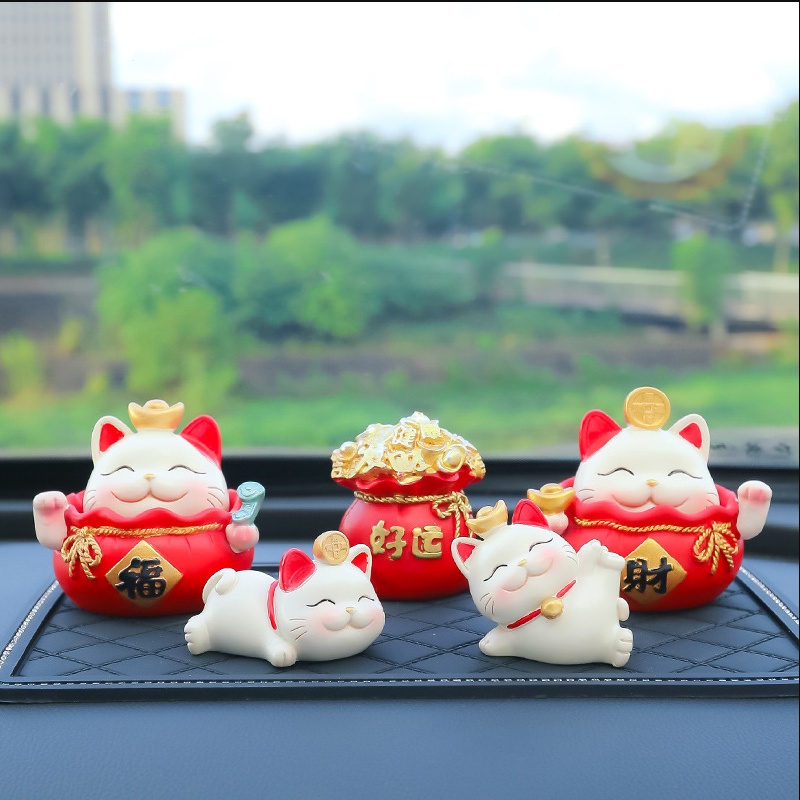 Decor mèo thần tài, trang trí taplo ô tô vô cùng đáng yêu ,  hoặc để bàn làm việc có tặng kèm sáp thơm