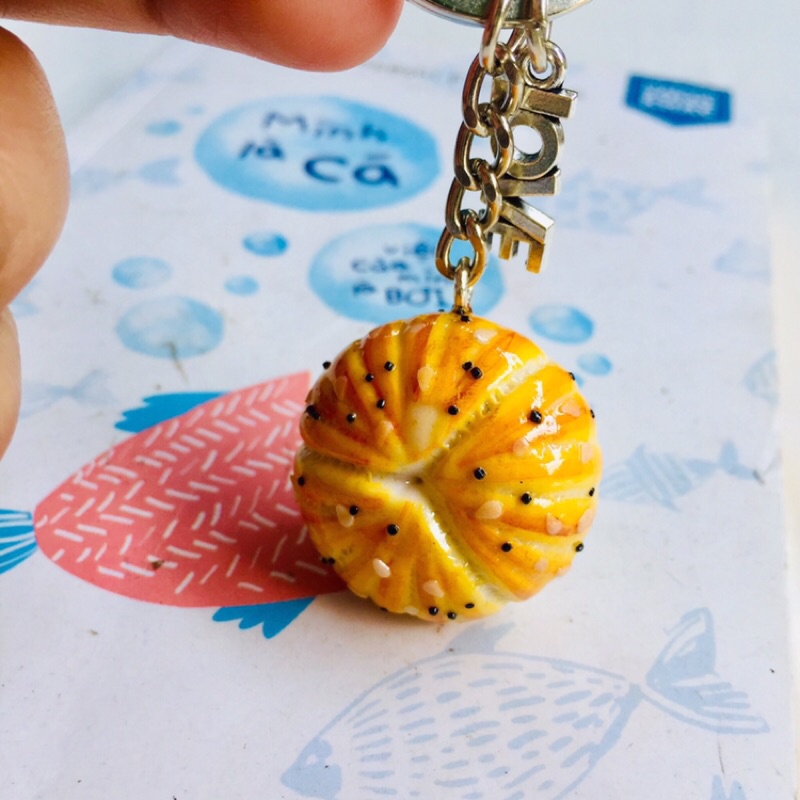 Móc khoá Bánh Mì Việt Nam  key chain handmade đất sét Nhật Bản tặng hộp