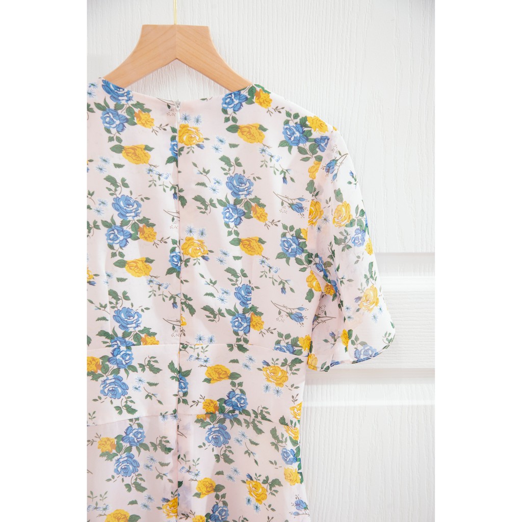 [Mã SKAMSALEP6 giảm 10% tối đa 100K đơn 150K] SÒ VINTAGE - EMILY Đầm hoa đan dây ngực tay cánh tiên | BigBuy360 - bigbuy360.vn