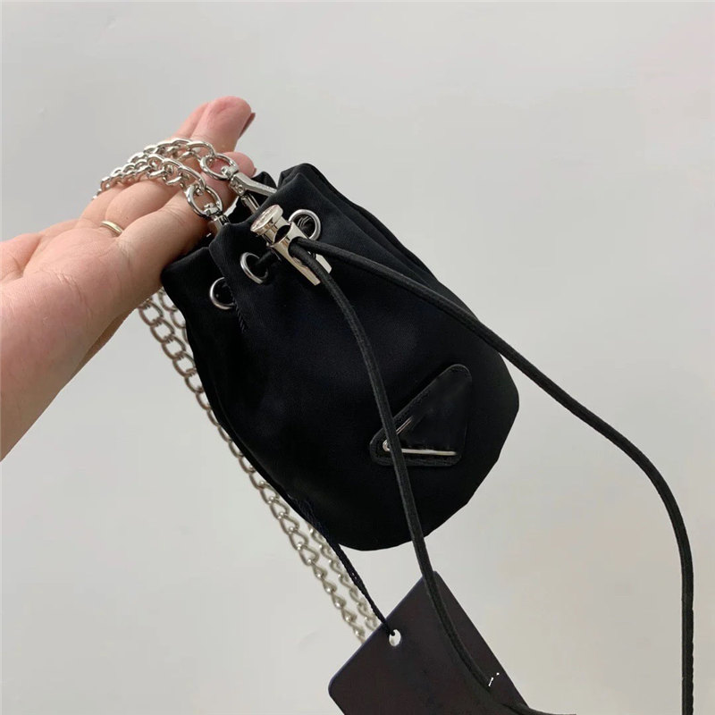 Túi Đeo Chéo Mini Dây Rút Thời Trang Dành Cho Nữ