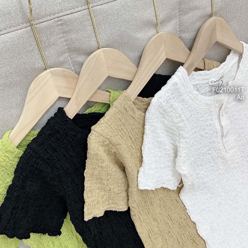 Áo xốp nhăn gài nút