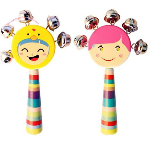 Xúc xắc mặt cười tròn có chuông phát ra tiếng kêu cho bé