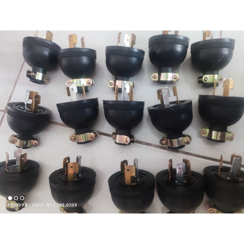 Phích cắm điện 3 chấu xoay máy phát điện 2kw -5kw