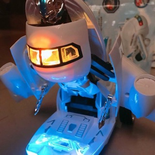 Máy bay robot biến hình (Có đèn và nhạc)