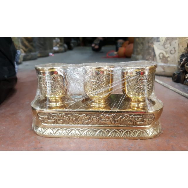 Kỷ Thờ Rượu/ Nước 3 Chén bằng Đồng Vàng