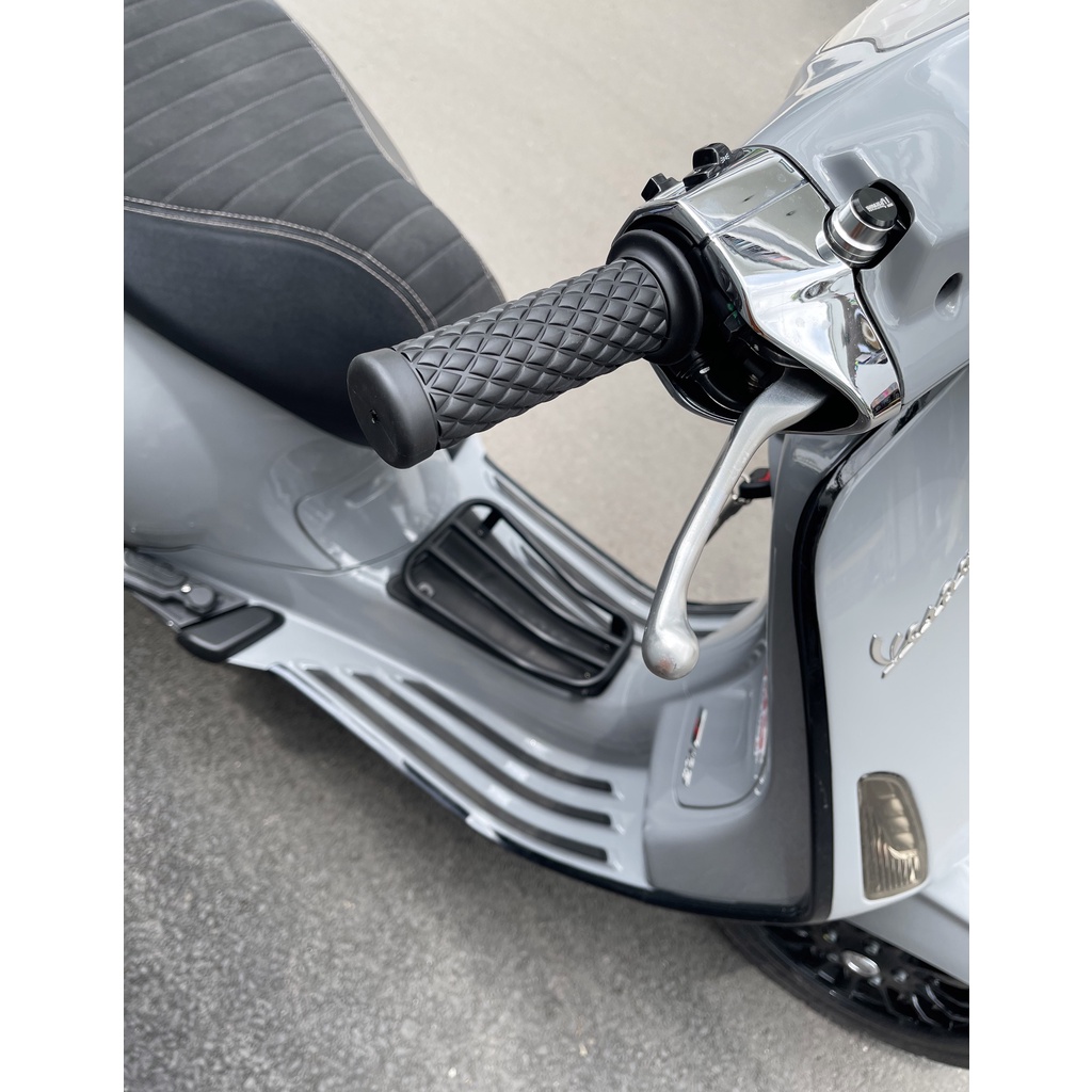 Cặp bao tay Bitwell cho xe Vespa Sprint Primavera Notte LX S