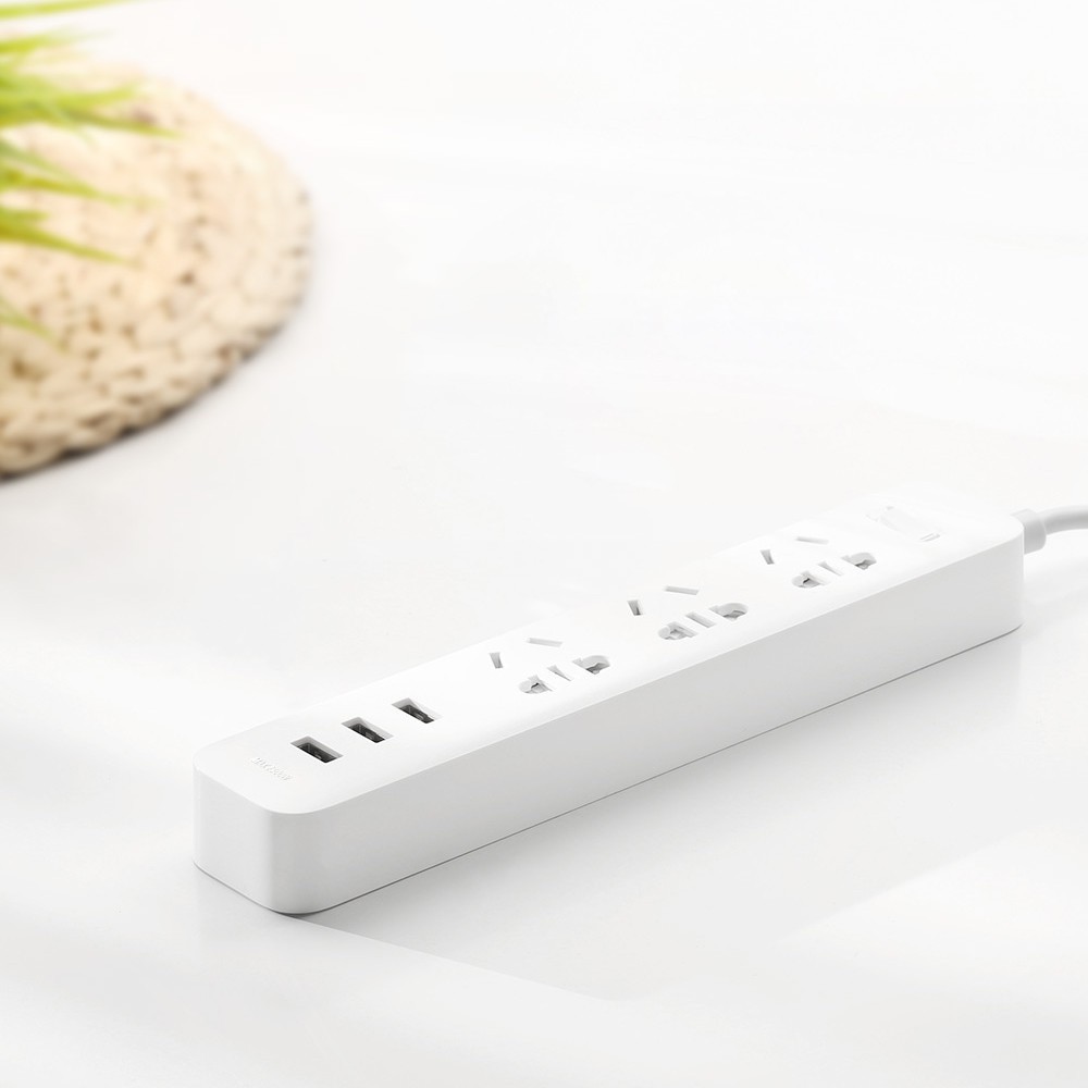 Xiaomi Mi Smart Power Socket Portable Strip Plug Adapter Fast Charging 3 USB Extension