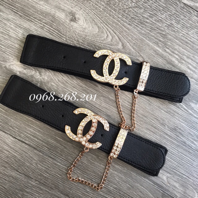 nịt váy dễ thương