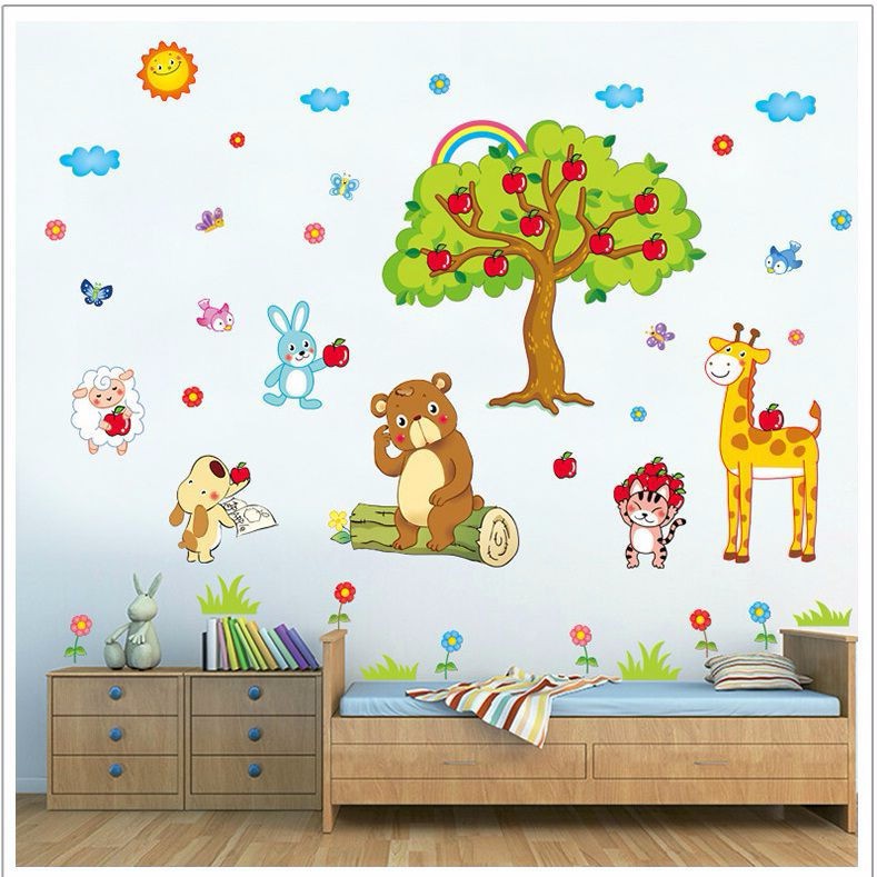 Decal dán tường mẫu Thú cây táo