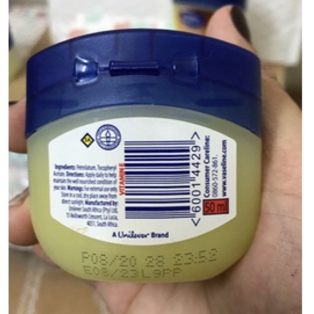Sáp dưỡng ẩm Vaseline Blueseal Cocoa Butter lọ 50ml từ Mỹ dùng được cho cả Mặt và Body.