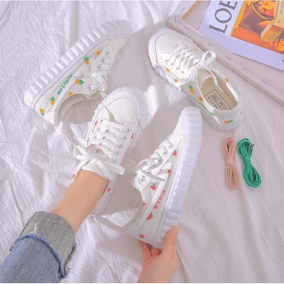 Giày trắng lưới nhỏ, đính icon dễ thương - Design by Korean