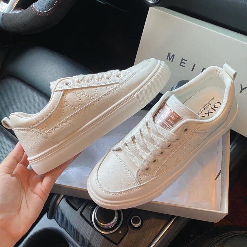 Giày thể thao nữ vân chìm G.C