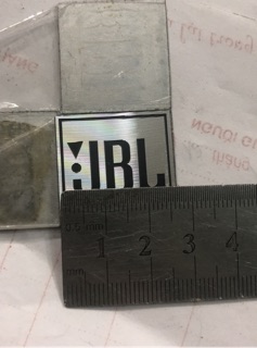 Tem loa jbl (2cái)