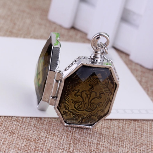 Móc khóa mề đay Slytherin