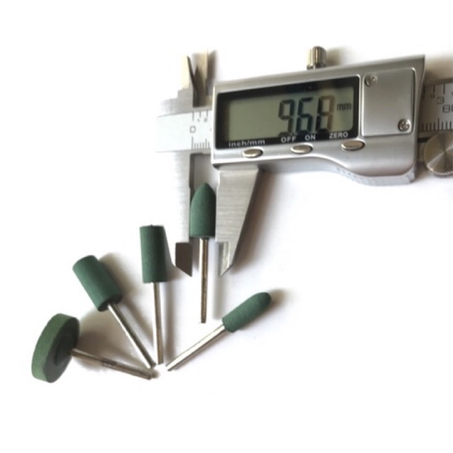 Bộ 5 trục mài đánh bóng bằng cao su đặc,cứng,cán 3mm