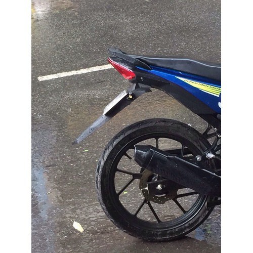 Dè sau biển số raider fi