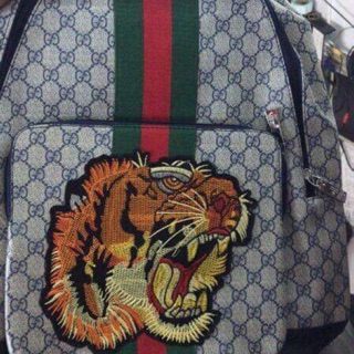 Ba lô gu xì hổ siêu đẹp