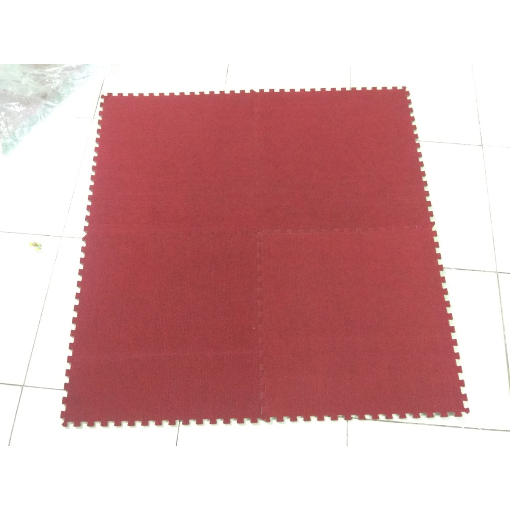 10 tấm xốp ghép, mặt thảm nỉ kích thước 1 tấm 60cm x 60cm x 0,6cm/tấm màu đỏ như hình
