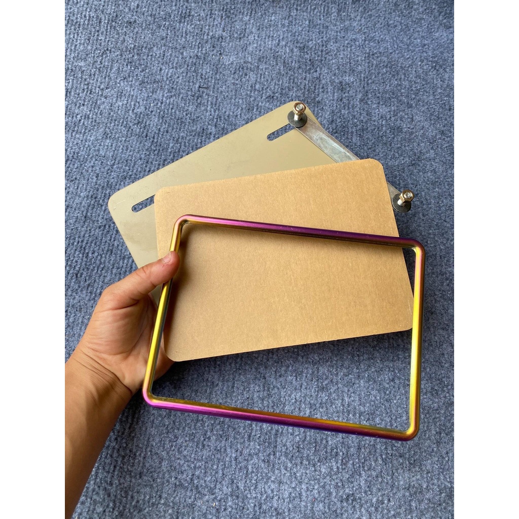 Khung Biển Số Xe Máy Titan 7 màu , Vàng Cực Đẹp