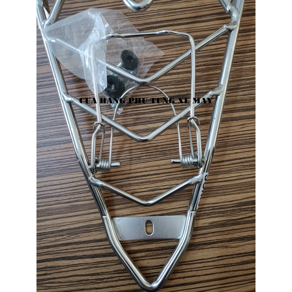 Baga giữa xe Sonic inox sáng, đẹp