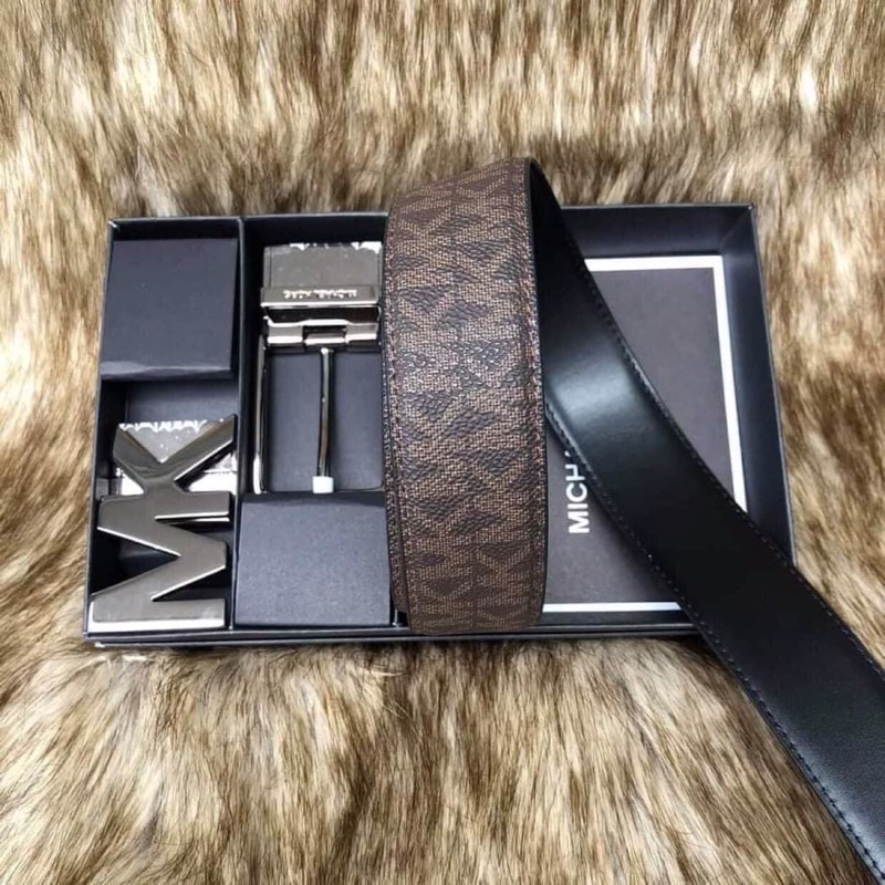 Set thắt lưng Michael Kors 4 trong 1