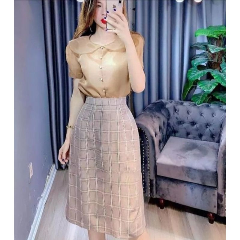 Sét chân váy kẻ áo cổ sen