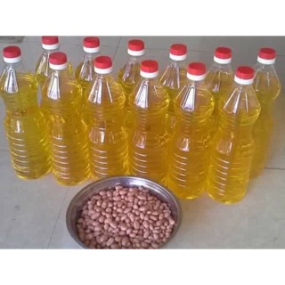 Dầu lạc nguyên chất giá chỉ 100K/1 lít