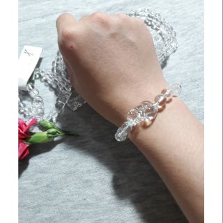 Vòng phong thủy tỳ hưu đá thach anh trắng 8 ly