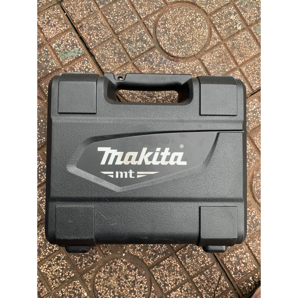 Máy khoan búa Makita (13mm) M8103KX2B (26 món phụ kiện)