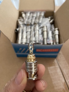 Jack BNC lò xo loại tốt dùng cho camera