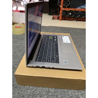 Máy tính xách tay mới