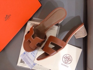 Guốc Hermes