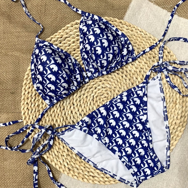 Bikini 2 mảnh di-o xanh cá tính