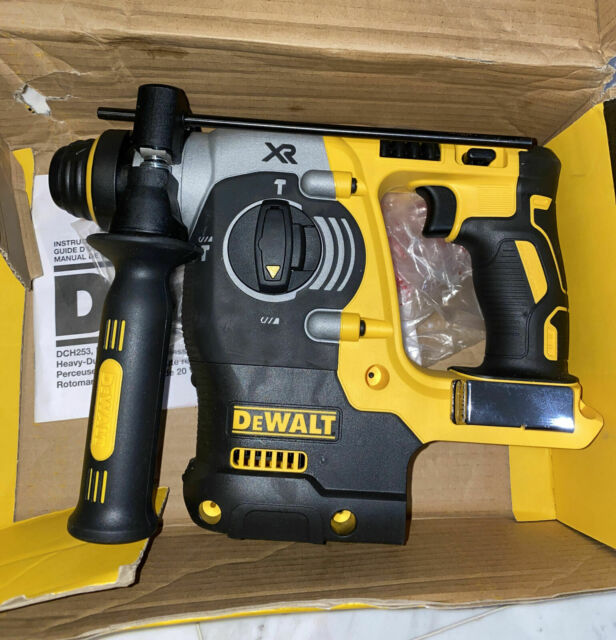 Máy khoan bê tông pin 20V Dewalt DCH273B