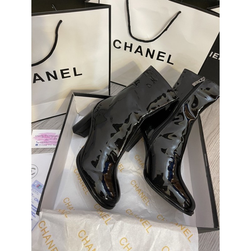 Boot da bóng mũi tròn