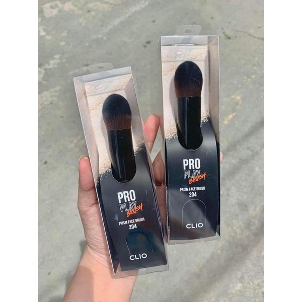 Cọ phấn má + Highlight C.L.I.O Pro Play Brush 204