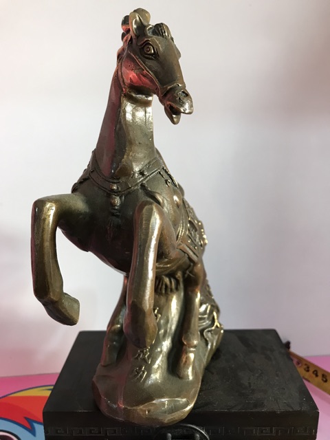 Tượng đồng ngựa mã đáo thành công