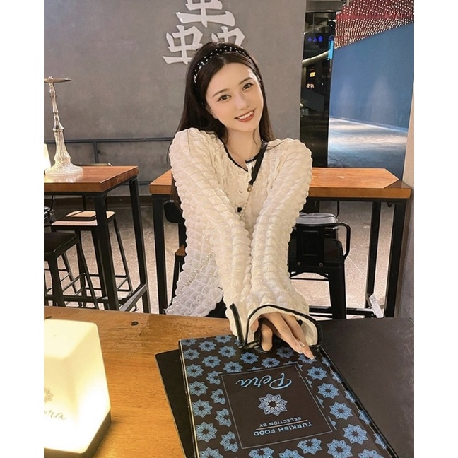 ÁO TAY DÀI POPCORN TOP thiết kế điểm nhấn ở viền tay áo chất vải xô xốp mặc đi chơi hẹn hò