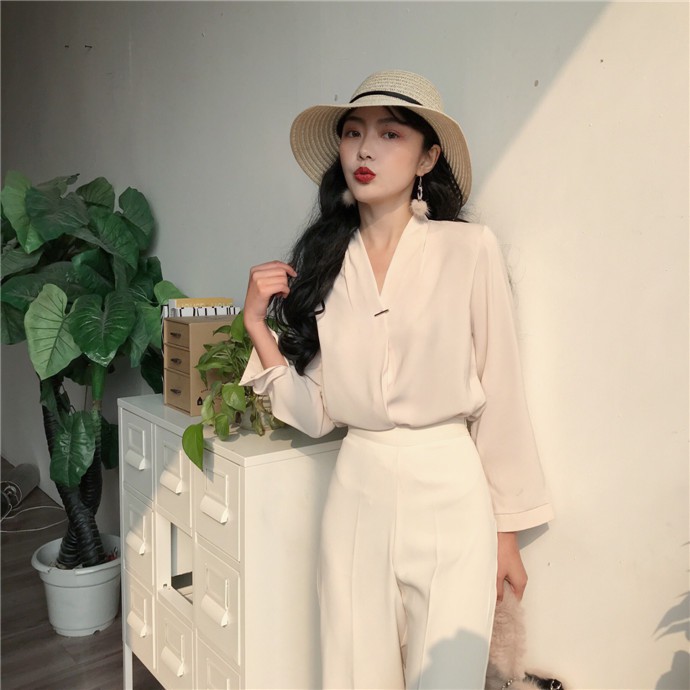 ÁO SƠ MI CỔ V ULZZANG | BigBuy360 - bigbuy360.vn