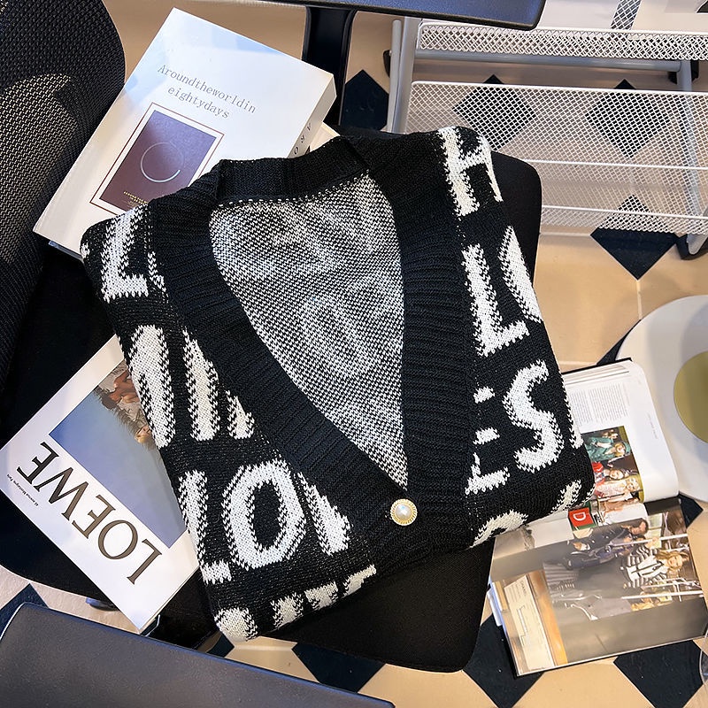 Áo Khoác Cardigan Dệt Kim Dáng Dài Vừa Hoạ Tiết Chữ Phong Cách Mới