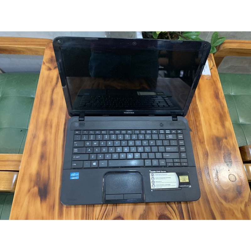 Laptop core i3 thế hệ 2, ram 4gb, ssd 60gb + hdd 320gb màn 14.0 inch nhỏ gọn