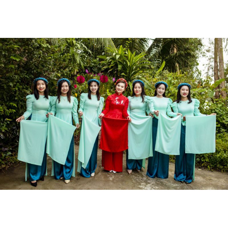 Áo dài bưng quả hot nhất hiện nay