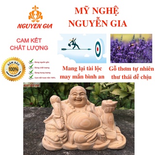 Tượng Phật Di Lặc Cầm Gậy Như Ý bằng gỗ ngọc am