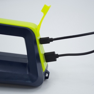 Đèn pin sạc tiross ts1858