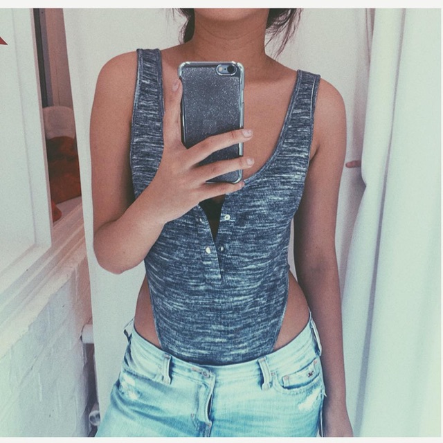 Bộ Bodysuit mở cúc khuy khoét eo sát nách - by SGGz | BigBuy360 - bigbuy360.vn