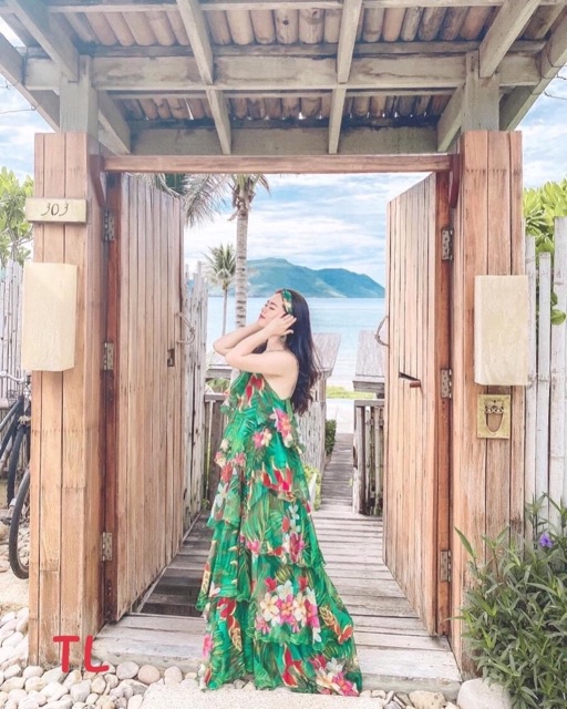 Mãi hoa voan tơ nhiều tầng