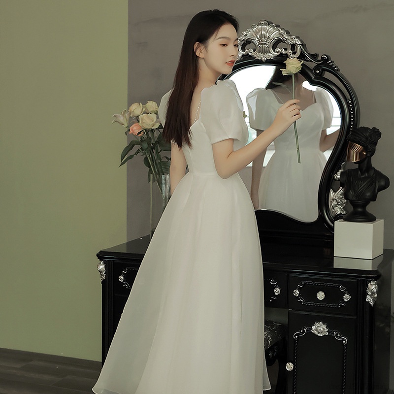 Đầm cô dâu màu trắng thiết kế đơn giản phong cách Pháp thời trang sang trọng