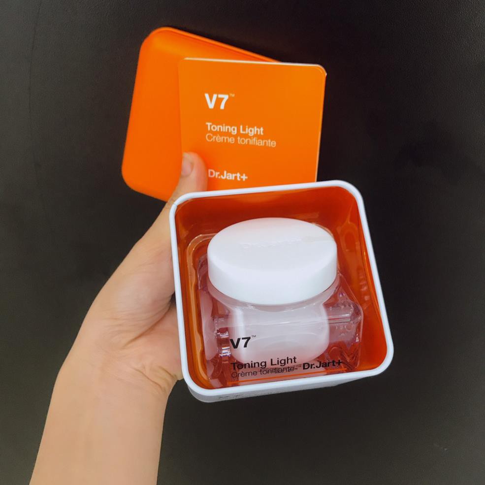 [AUTHENTIC] Kem dưỡng V7 Toning Light  (Mẫu Mới) Full Size 50ml | BigBuy360 - bigbuy360.vn